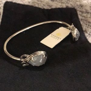 New Kendra Scott bracelet w purple/grey stone